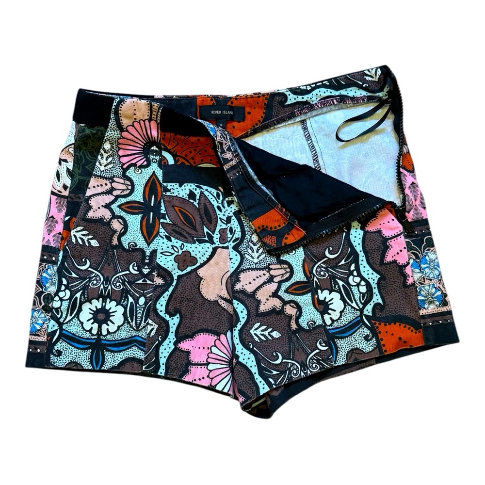 River Island Shorts - Picture 3 of 9